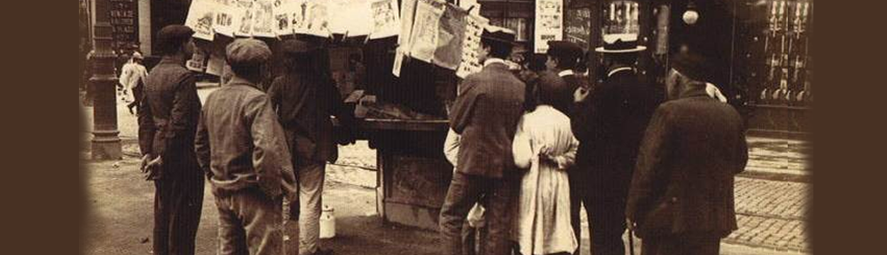 ©AFB_FredericBallell.Rambla de los estudios.Quiosc de premsa.Entrada carrer Santa Anna1907-1908
